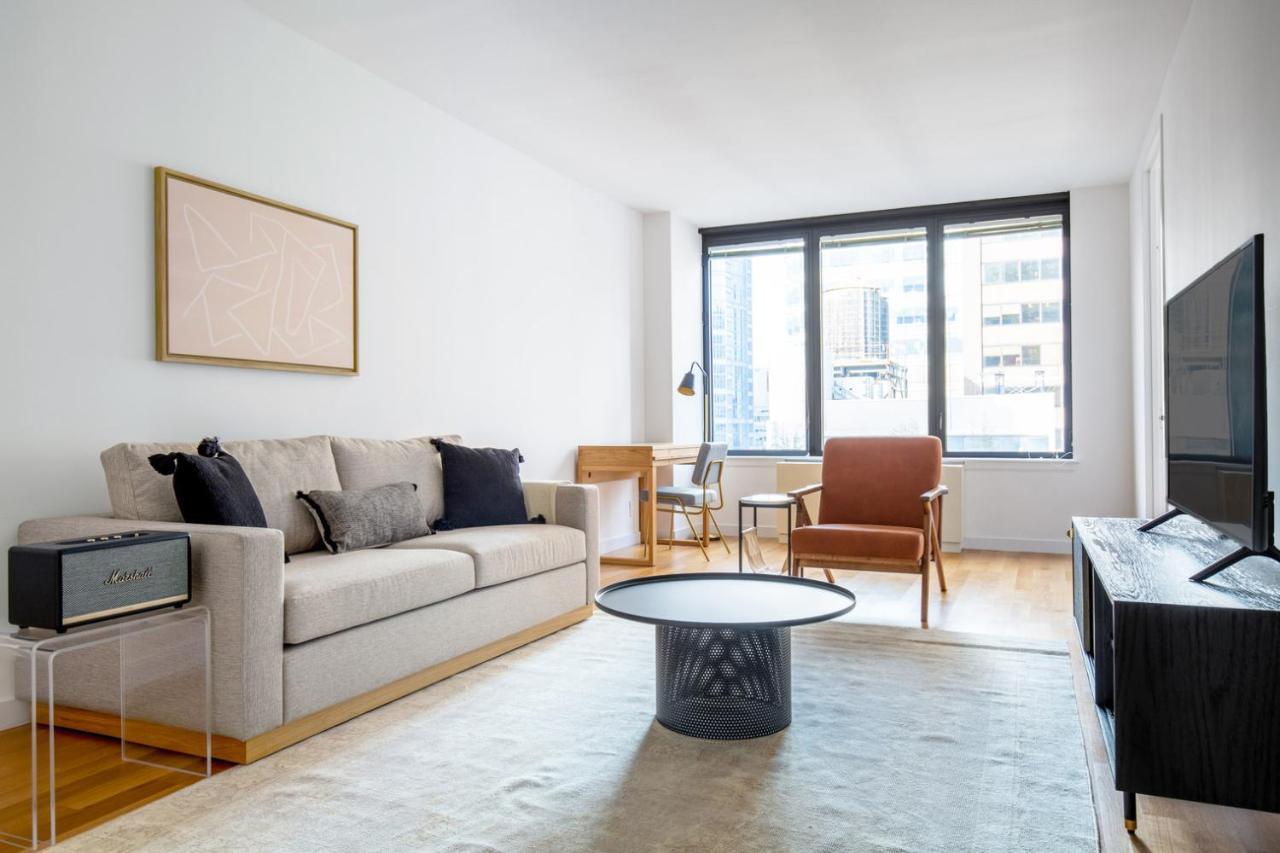 Apartment Sutton Place 2br W Gym Nr Park Nyc-518