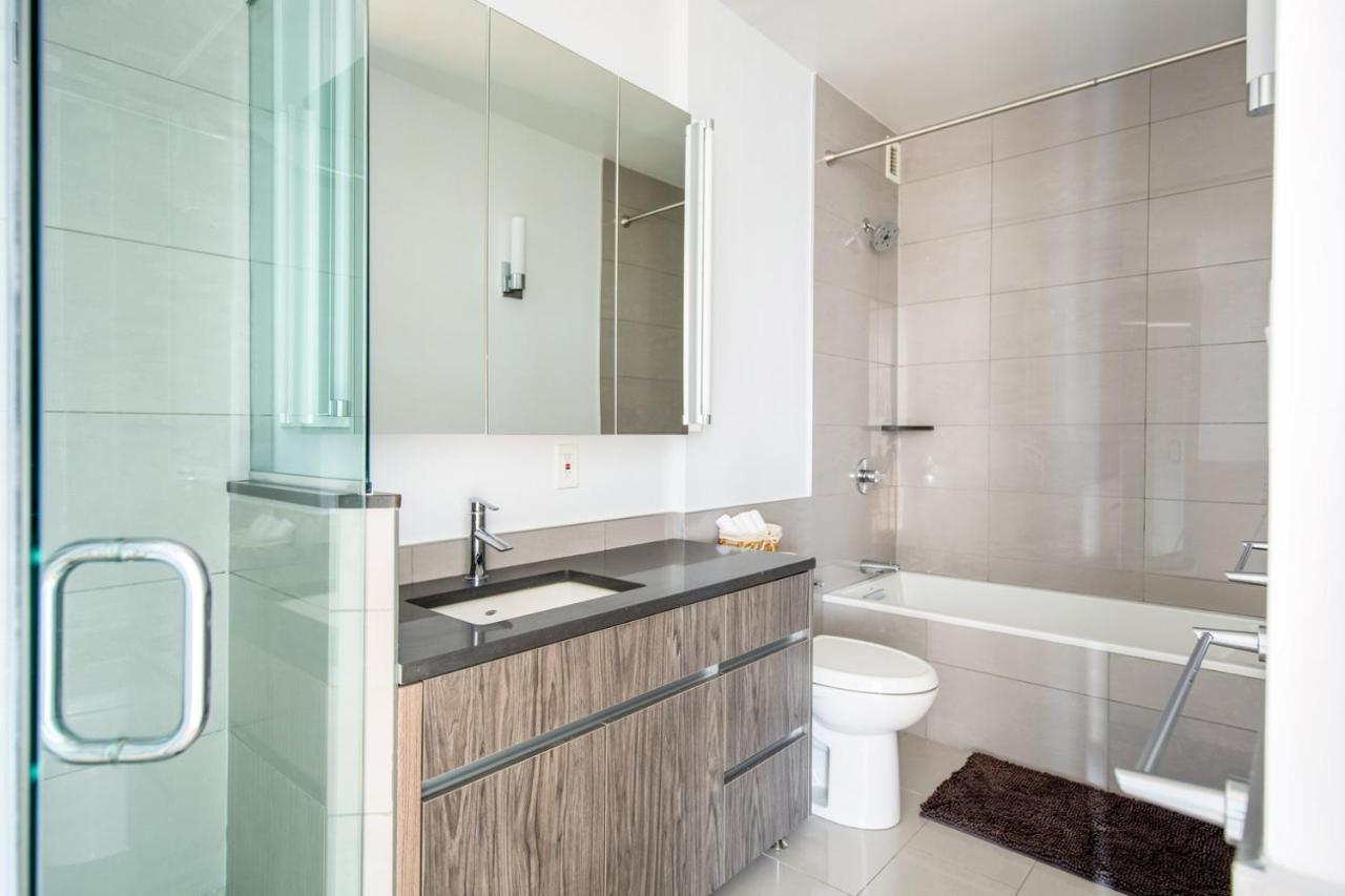 Sutton Place 2br W Gym Nr Park Nyc-518 New York