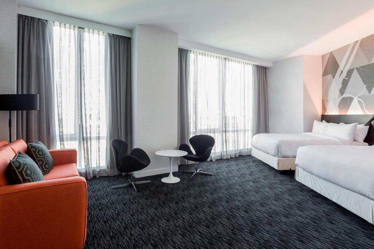 Hotel Courtyard By Marriott Long Island City/new York Manhattan View 3*