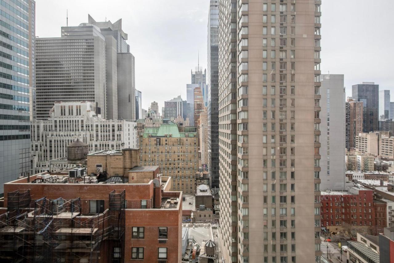 1br Nr Broadway W Indoor Pool Gym Nyc-28 * New York