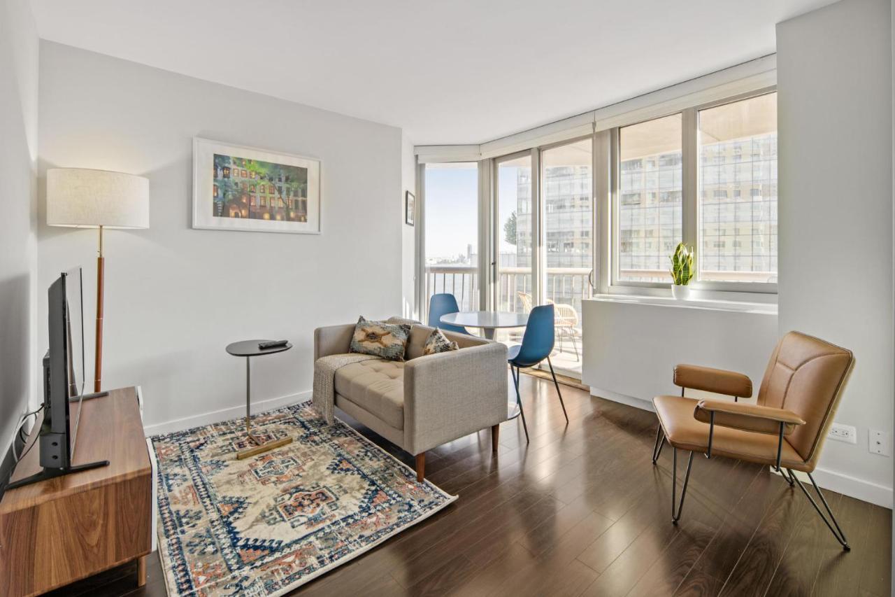 Picturesque 1br In Nyc Balcony * Nova York