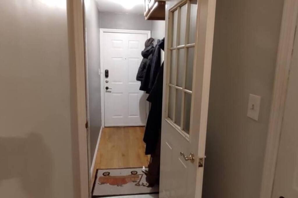 Apartment Fawlty Towers In Williamsburg *