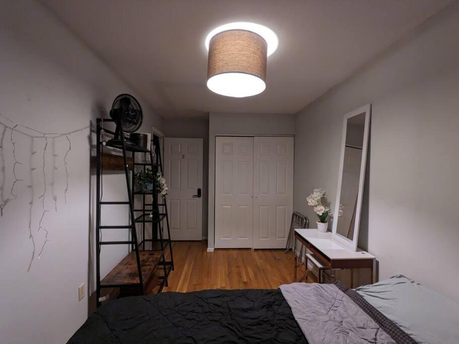 Fawlty Towers In Williamsburg Apartment *