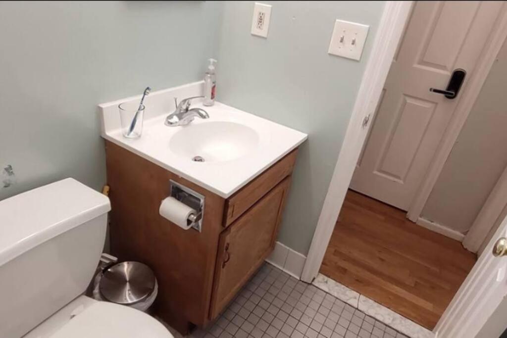Fawlty Towers In Williamsburg Apartment New York