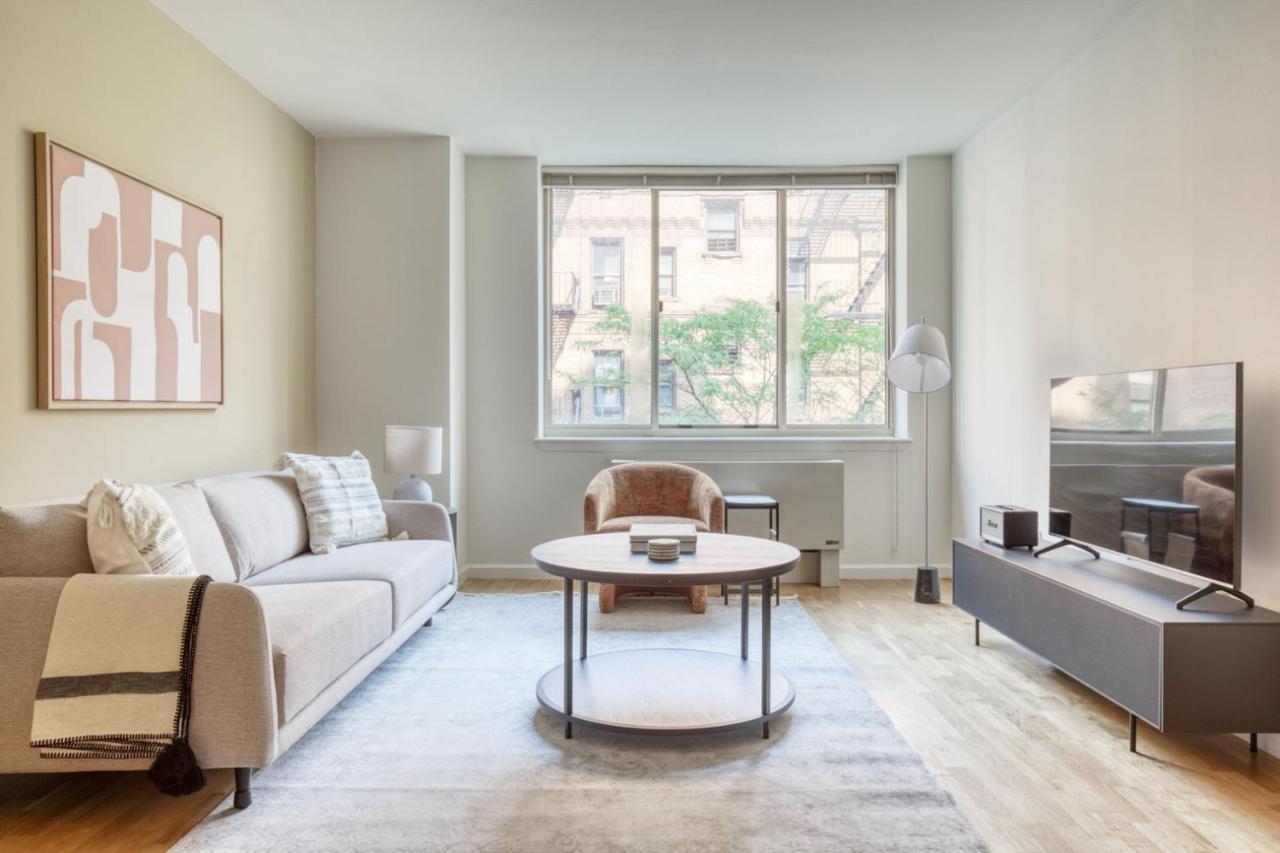Uws 1br W Doorman Gym Nr Park Nyc-932 *