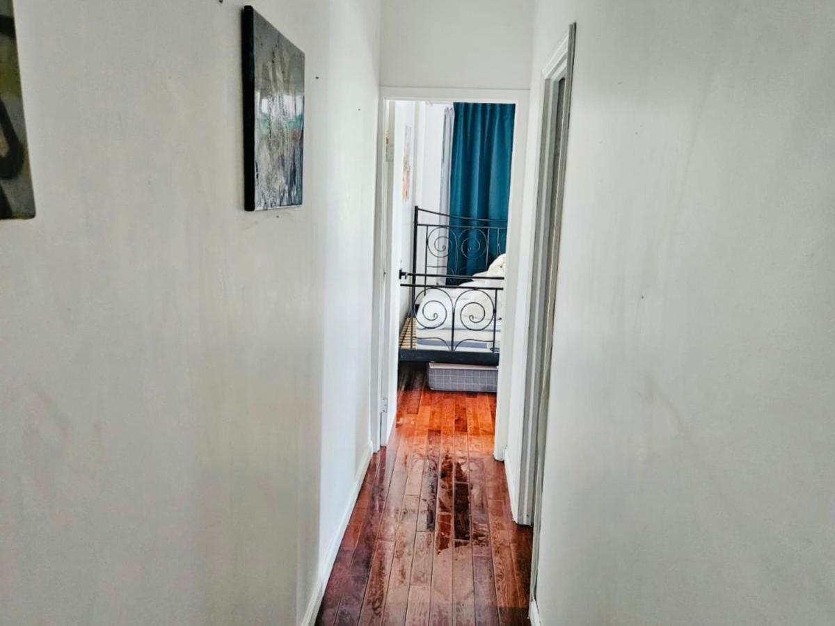 Sunlit Three-bedroom In The Vibrant Soho Neighborhood Nova York