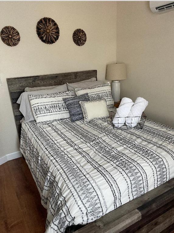 Chic Modern 2 Bed Apt Close To Jfk