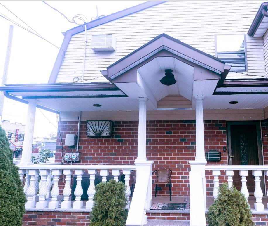 Chic Modern 2 Bed Apt Close To Jfk New York