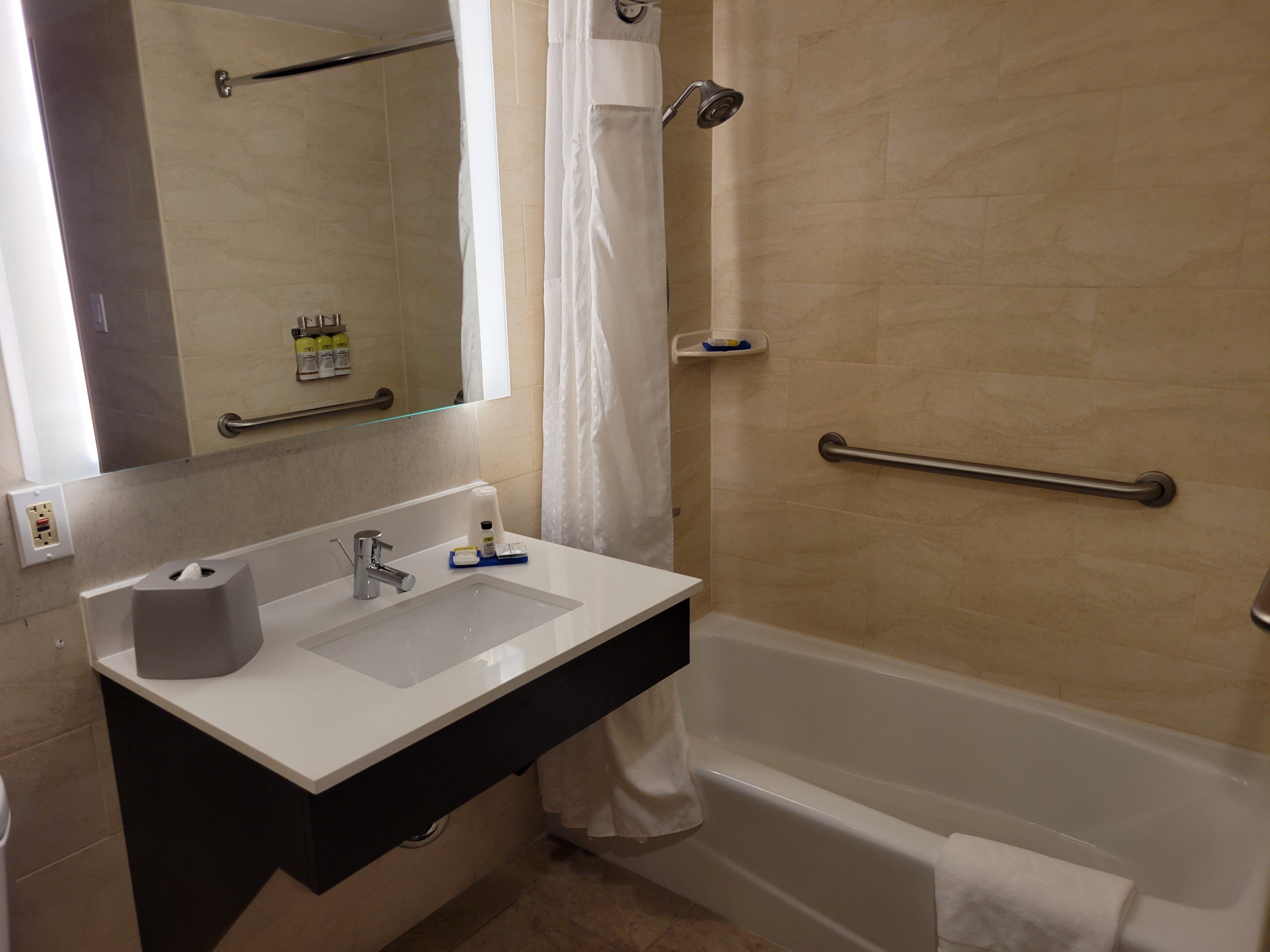 Hotel Holiday Express Maspeth By Ihg New York