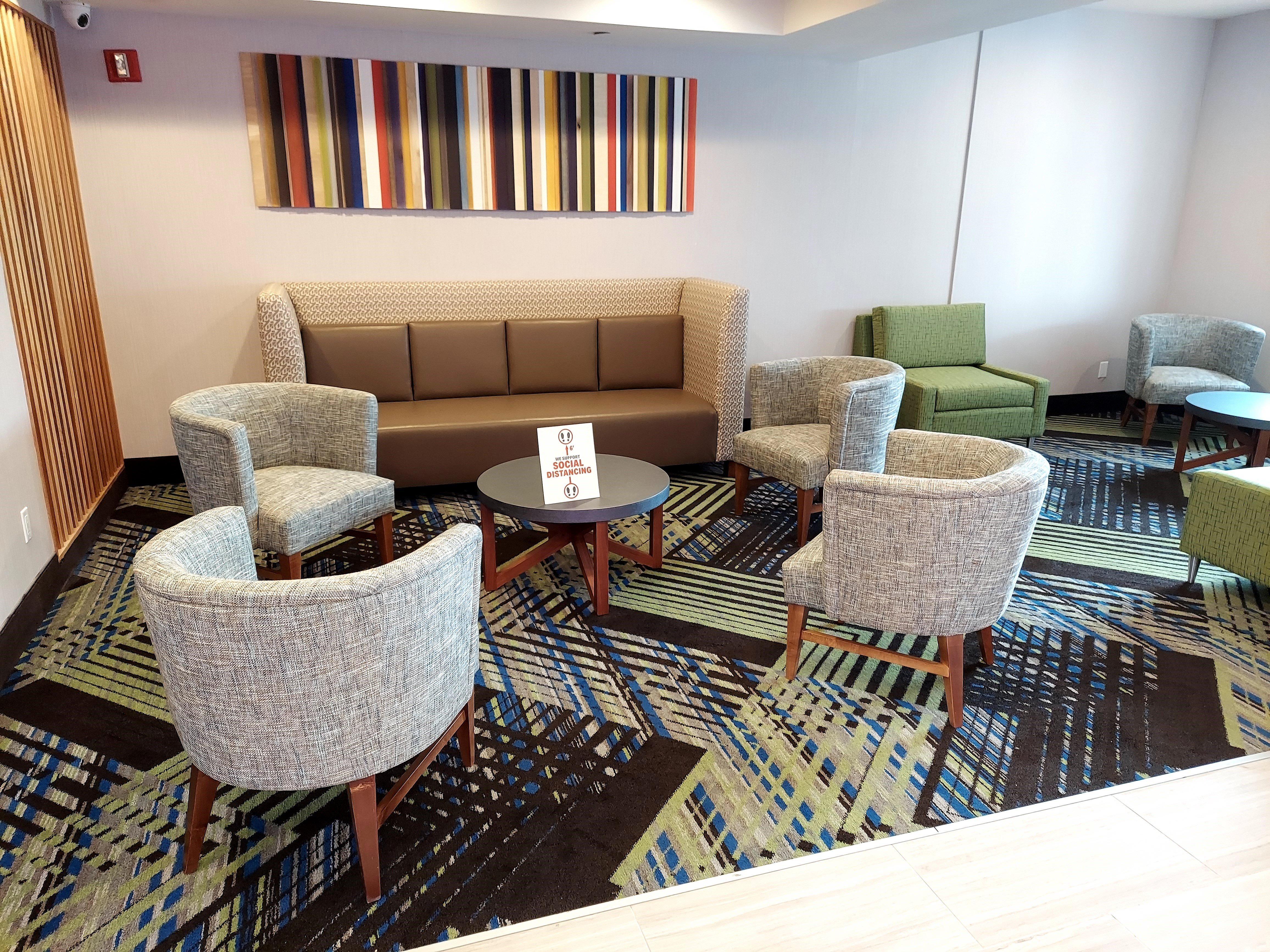 Holiday Express Maspeth By Ihg Hotel