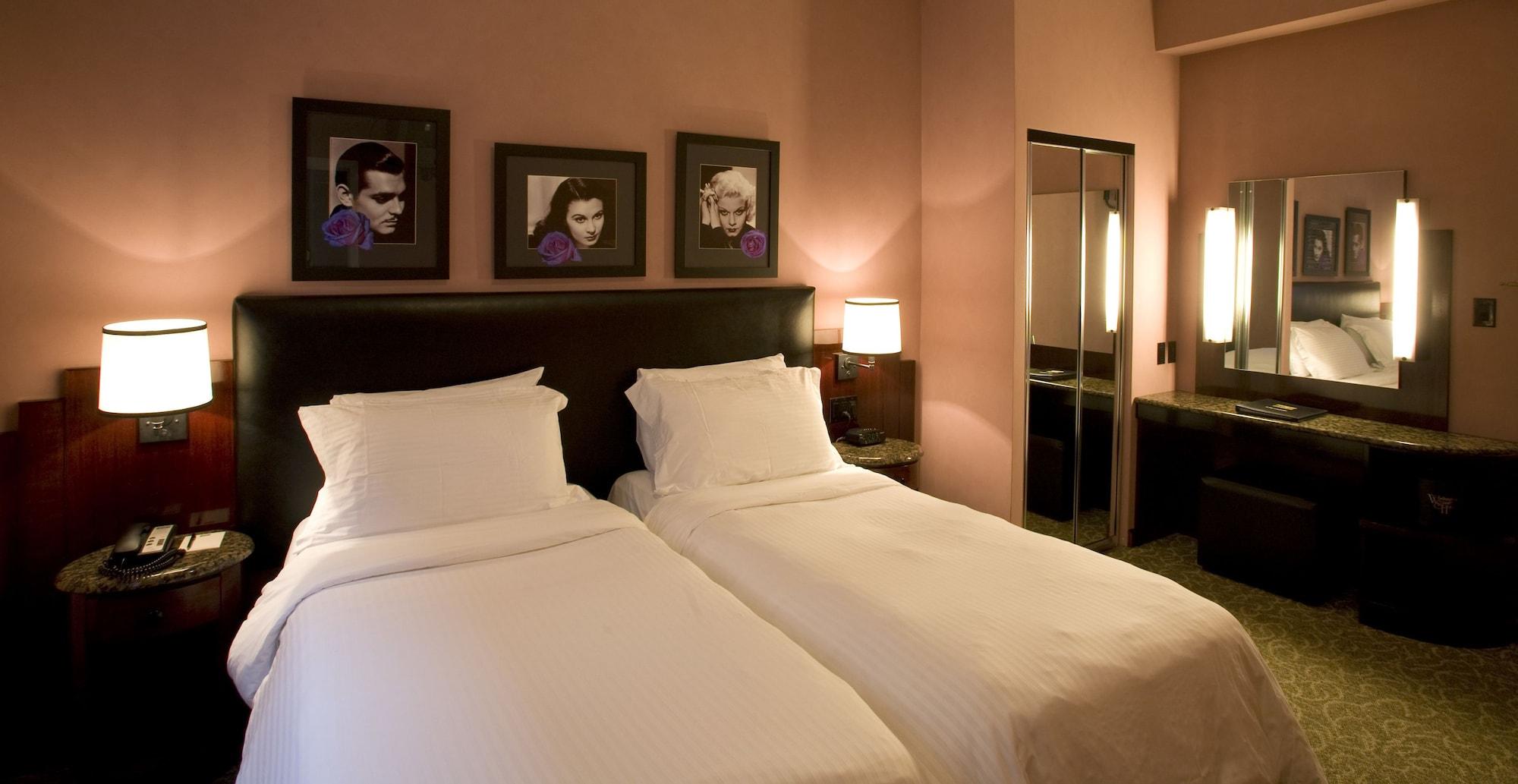 Hotel Washington Square