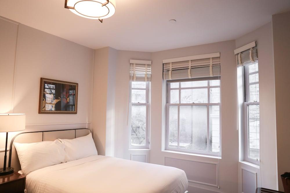 Belleclaire Park Hotel