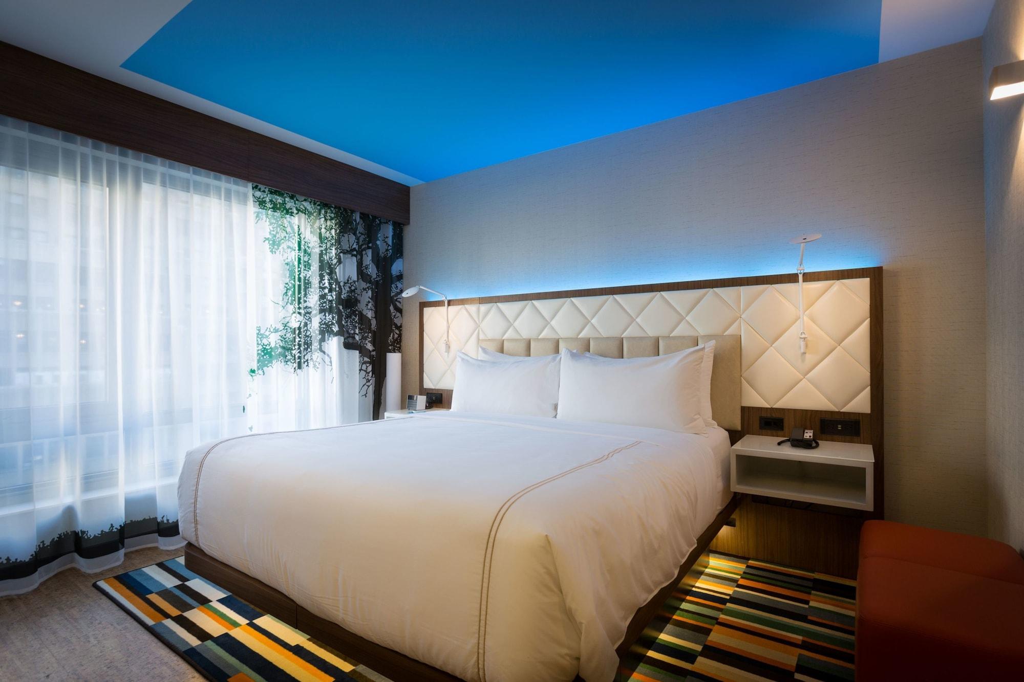 Midtown East 3*