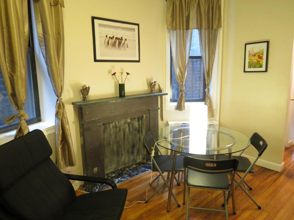 Midtown East 3*