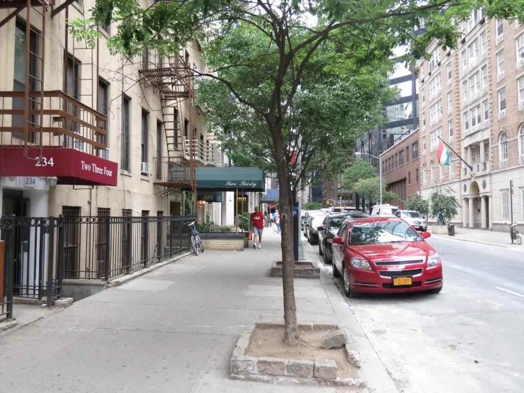 Midtown East Hotel