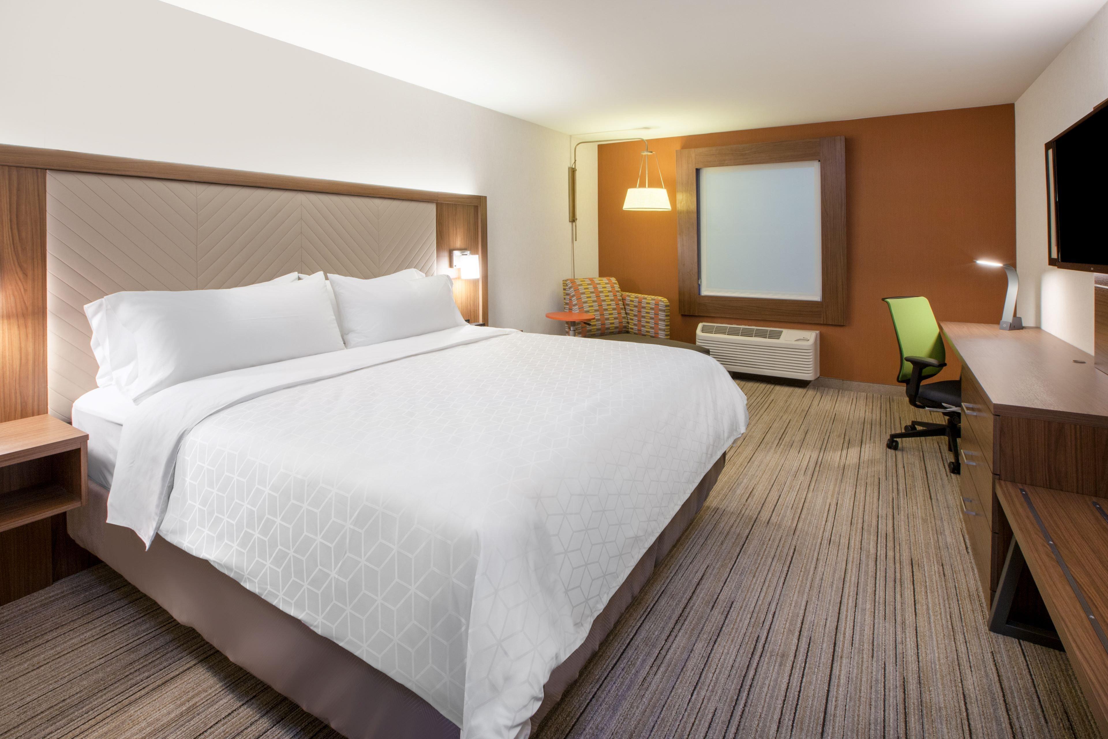 Express Brooklyn - Kings Hwy, An Ihg