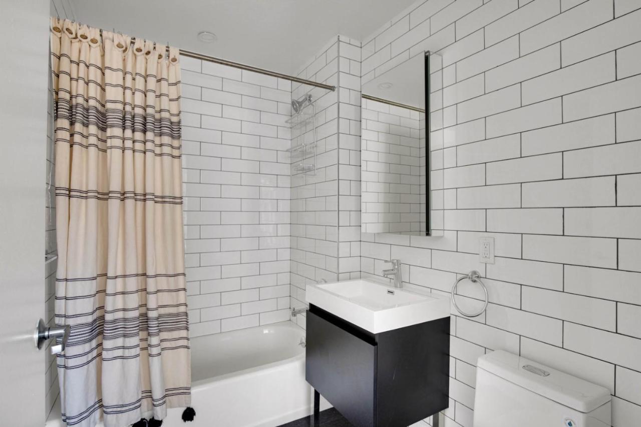 Apartment Uws Jr 1br W Elevator Wd Nr Park Nyc-1019