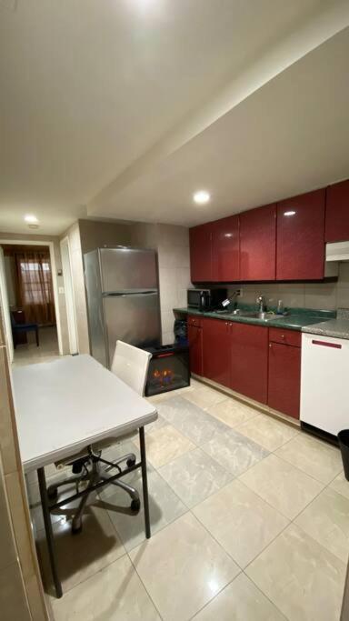 Hudson Yard 1 Bedroom Ground Floor Near Times Sq * New York
