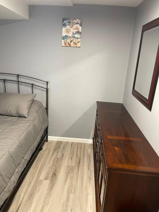 Apartment Modern One Bedroom *