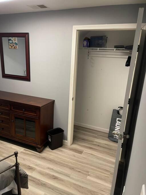 Apartment Modern One Bedroom New York