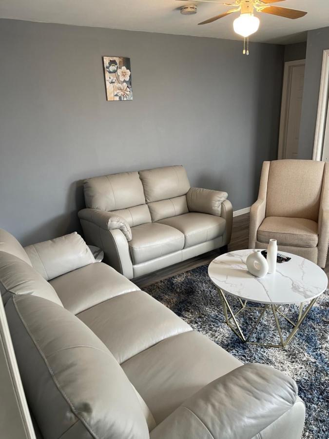 Modern One Bedroom * New York