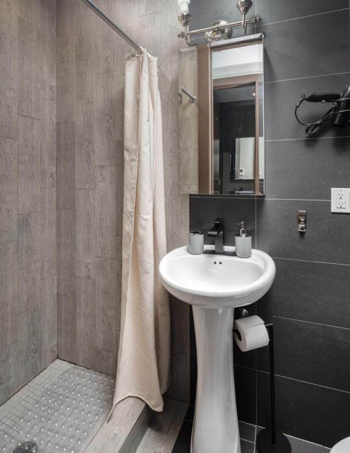 Modern Luxury 3bd And 2ba In The Heart Of East Village Apartment New York