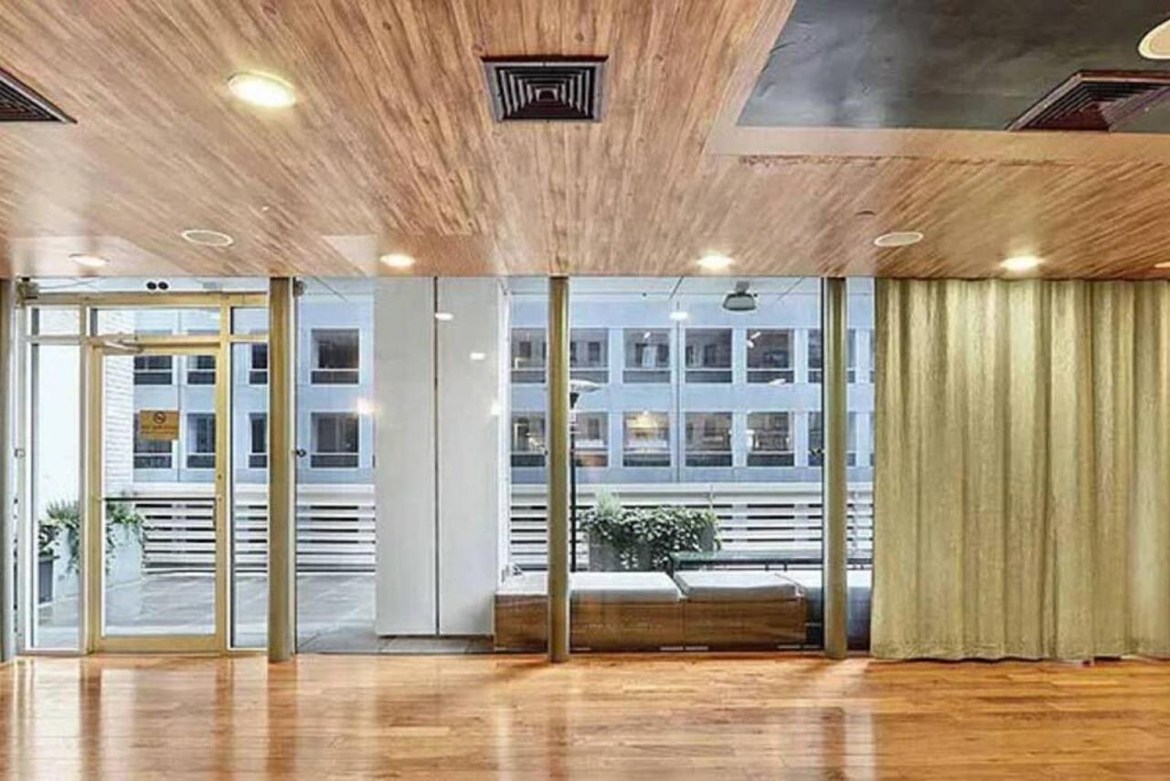Beautiful 2bd Near Times Square New York