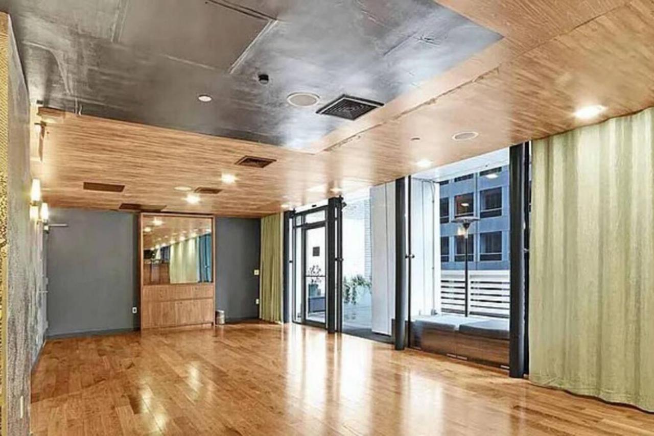 Beautiful 2bd Near Times Square New York