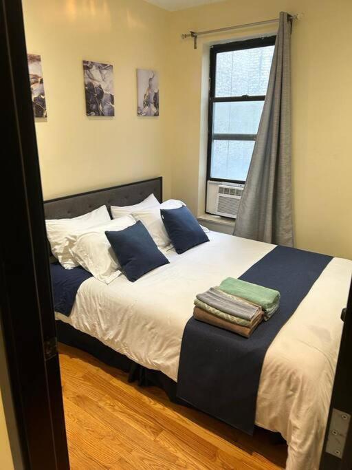 Apartment 6-bedroom By Central Park New York
