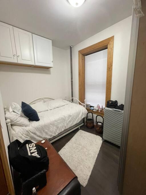 Stylish & Lovely 2 Bedroom Midtown New York