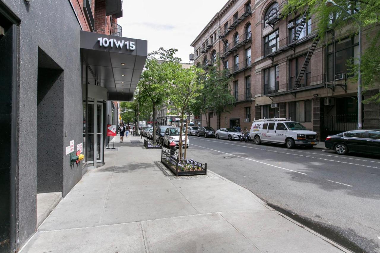 Chelsea 1br W Balcony Doorman Gym Nyc-135 Apartment