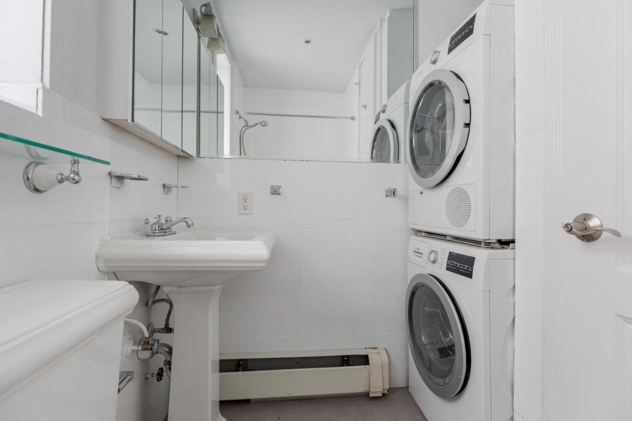 East Village 2br W Balcony Nr Dining Nightlife Nyc-1212 Apartment *