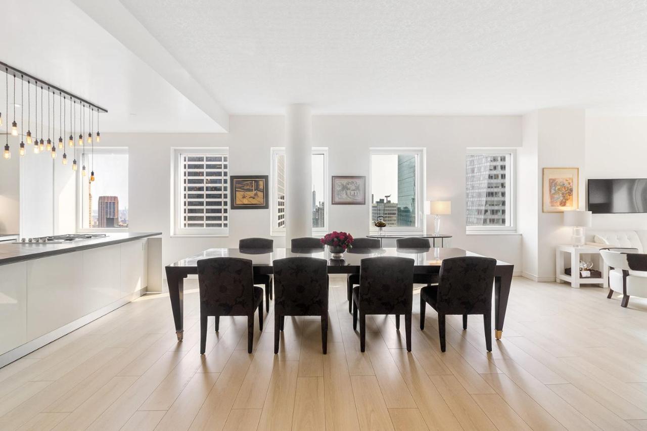 Luxury 5 Bedroom Near 5th Avenue Manhattan Apartment *