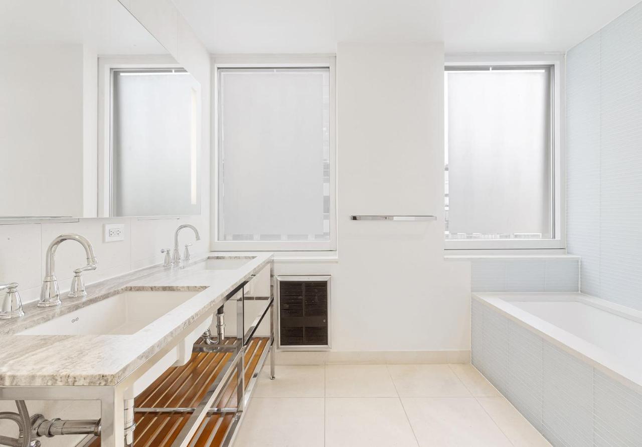 Luxury 5 Bedroom Near 5th Avenue Manhattan Apartment