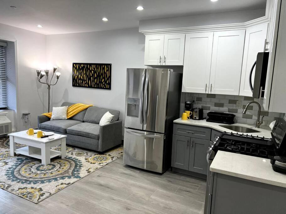 Apartment Cozy Modern Brooklyn W/ Balcony New York