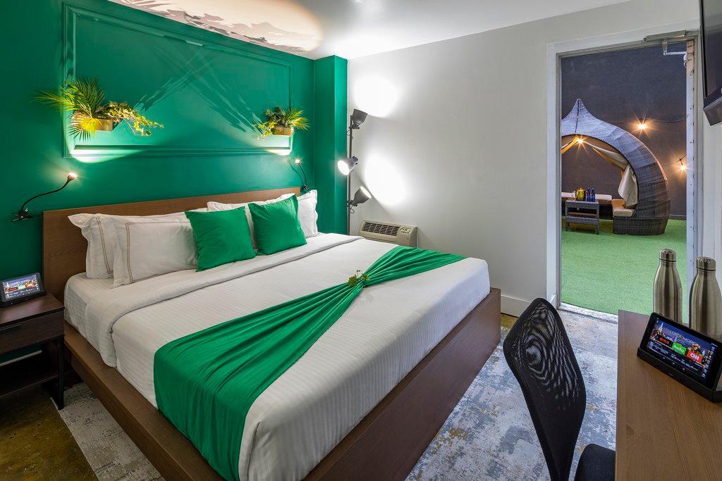 Hotel Comfort Times Square South Area 3*