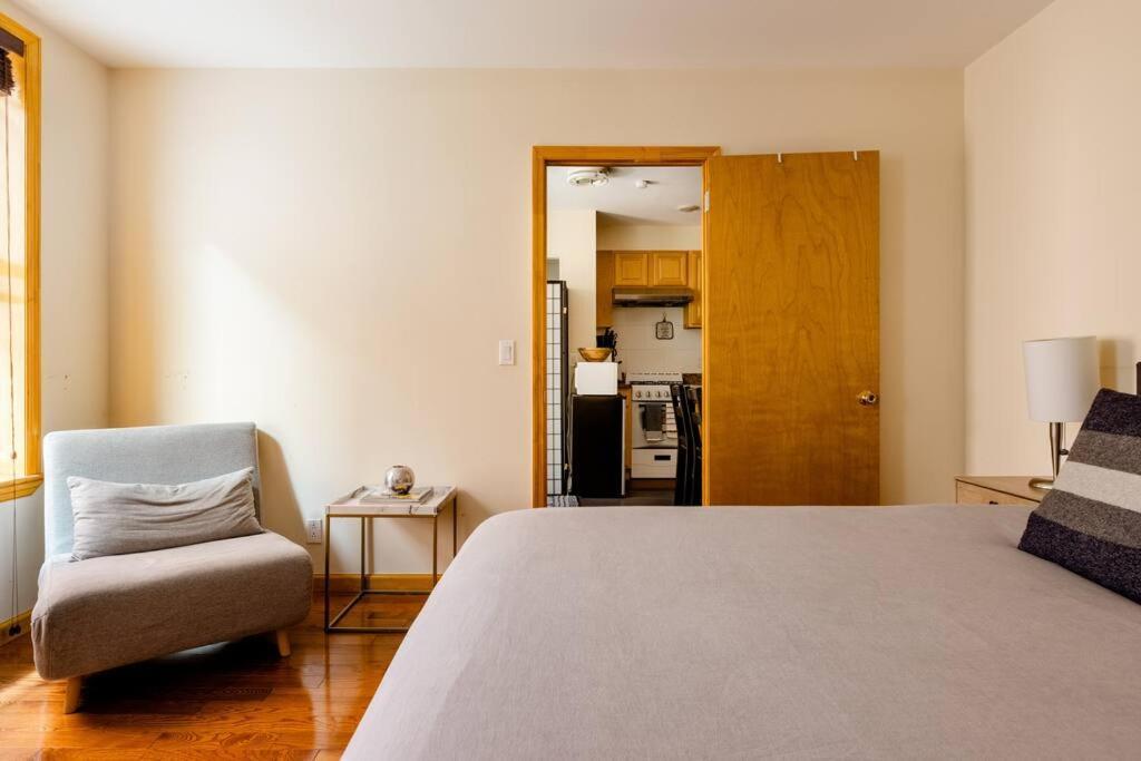 Apartment 2 Bedroom King Bed New York