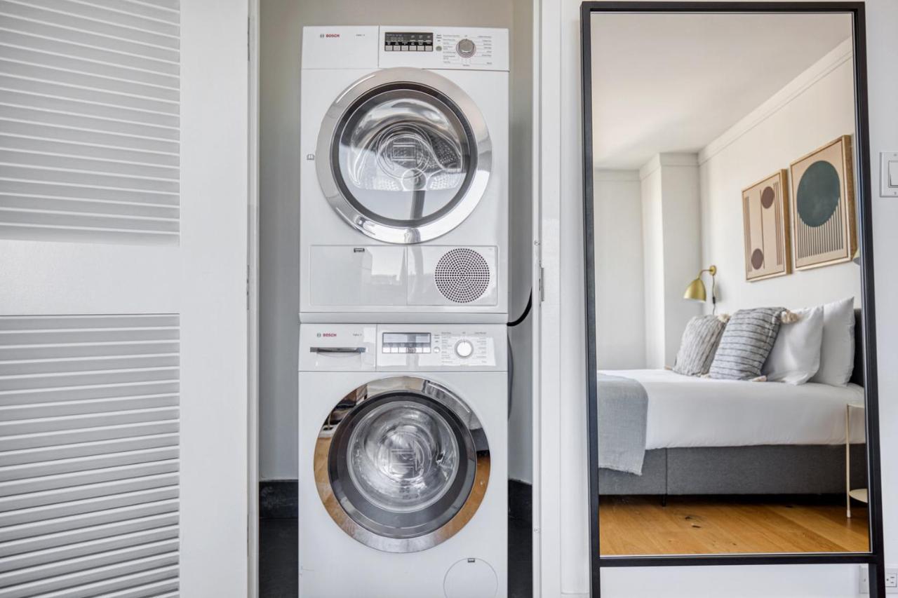 Ues 2br W Gym Wd Doorman Nr 6 Train Met Nyc-655 Apartment