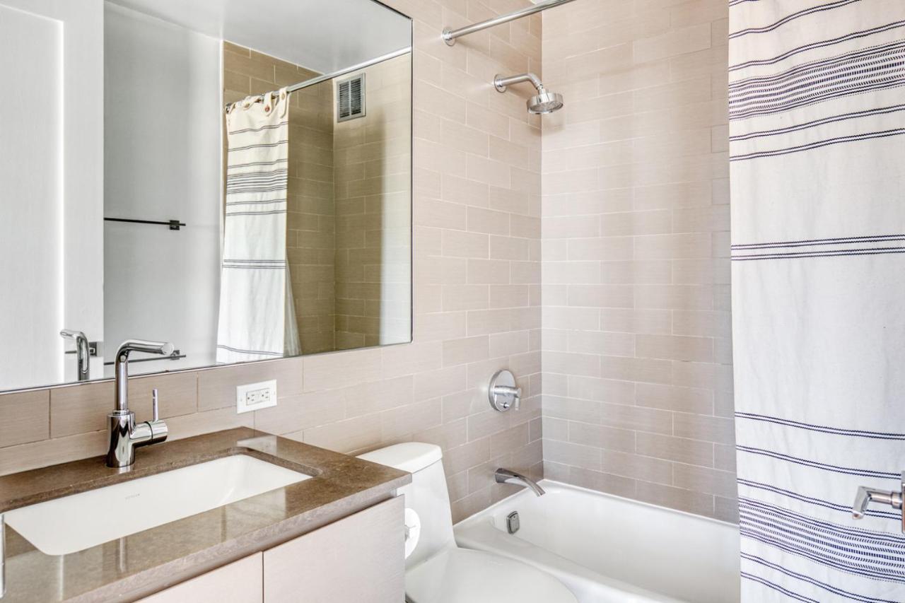 Apartment Ues 2br W Gym Wd Doorman Nr 6 Train Met Nyc-655 New York