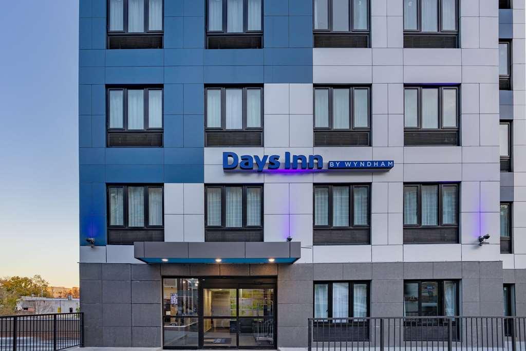 Days By Wyndham Bronx Nyc Nova York