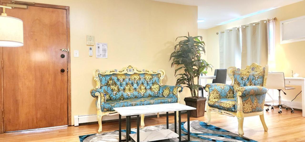 Modern Two Bedroom Jamaica Queens, Nyc *