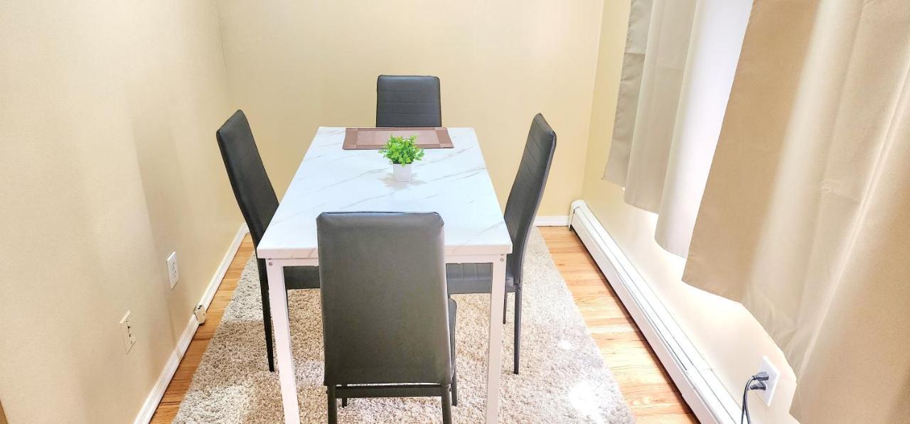 Modern Two Bedroom Jamaica Queens, Nyc Apartment *