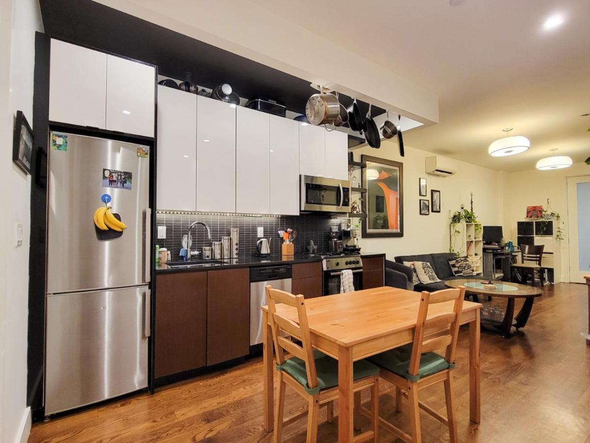 Private In A 4 Big 4 Apartament Green Point Privatunterkunft New York
