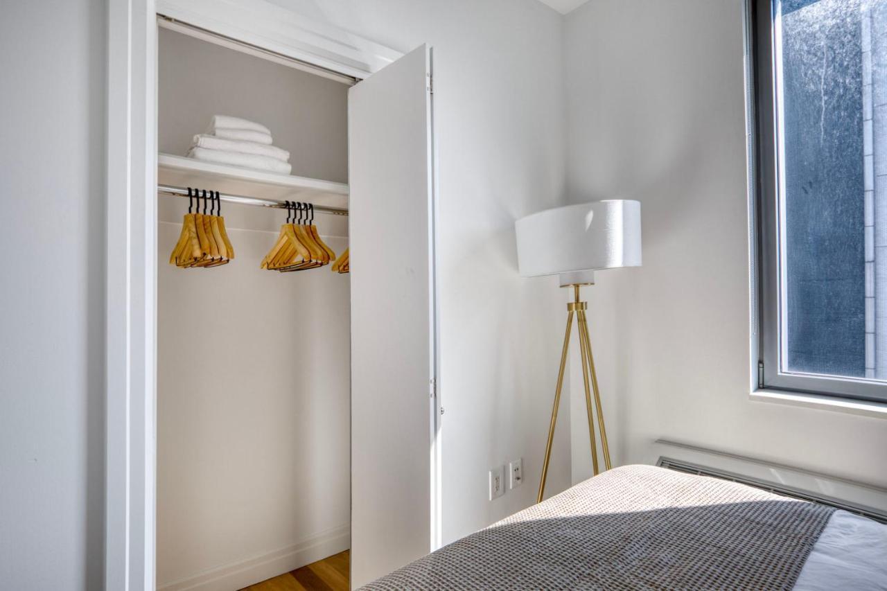 Apartment Midtown West 2br W Gym Wd Nr Hudson River Nyc-1243 New York