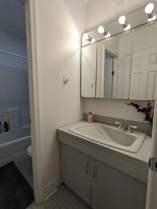 Hospedagem domiciliar Comfy At Great Townhouse In Williamsburg Nova York