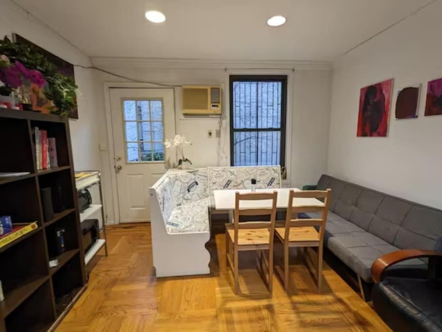 Comfy At Great Townhouse In Williamsburg Hospedagem domiciliar