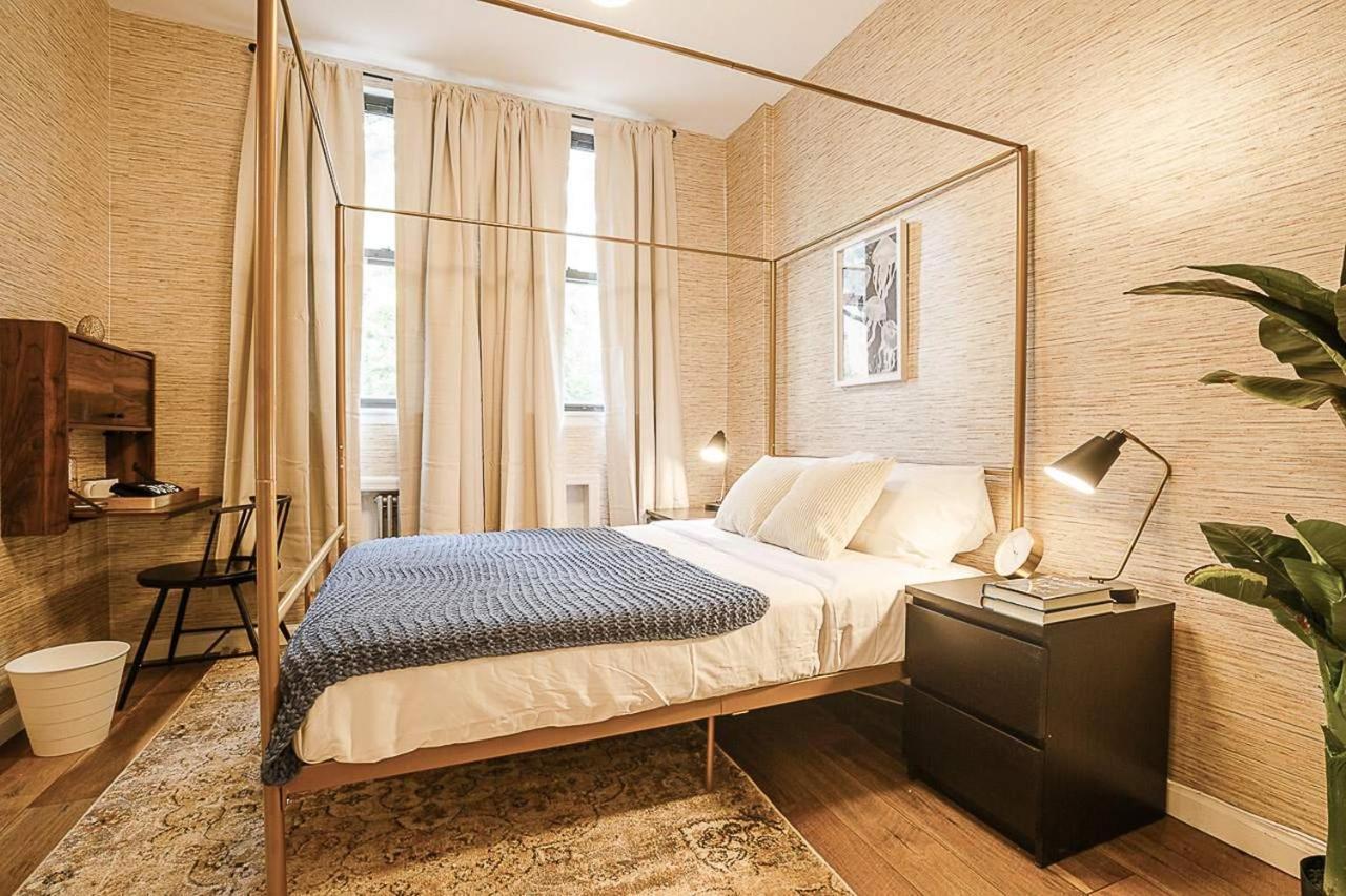 Apartment 185: Hells Kitchen New York