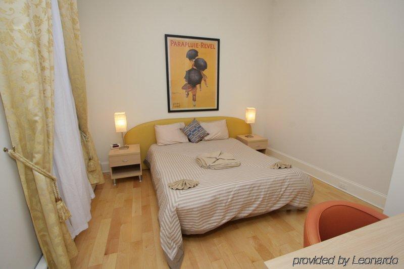 Royal Park Albergue *