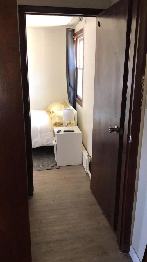Cozy With Private Bathroom