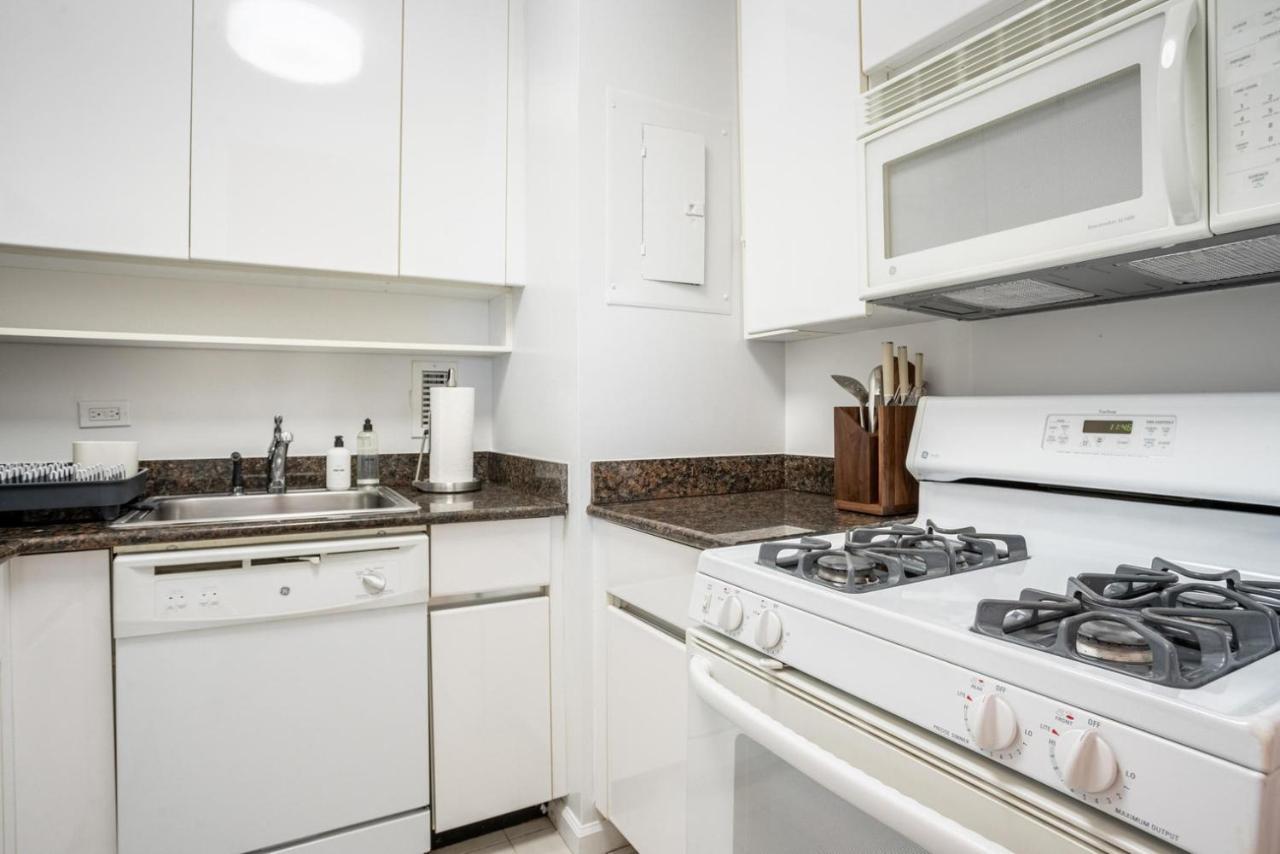 Midtown East 2br W Doorman Gym Nr Bloomingdales Nyc-1353 Apartment *